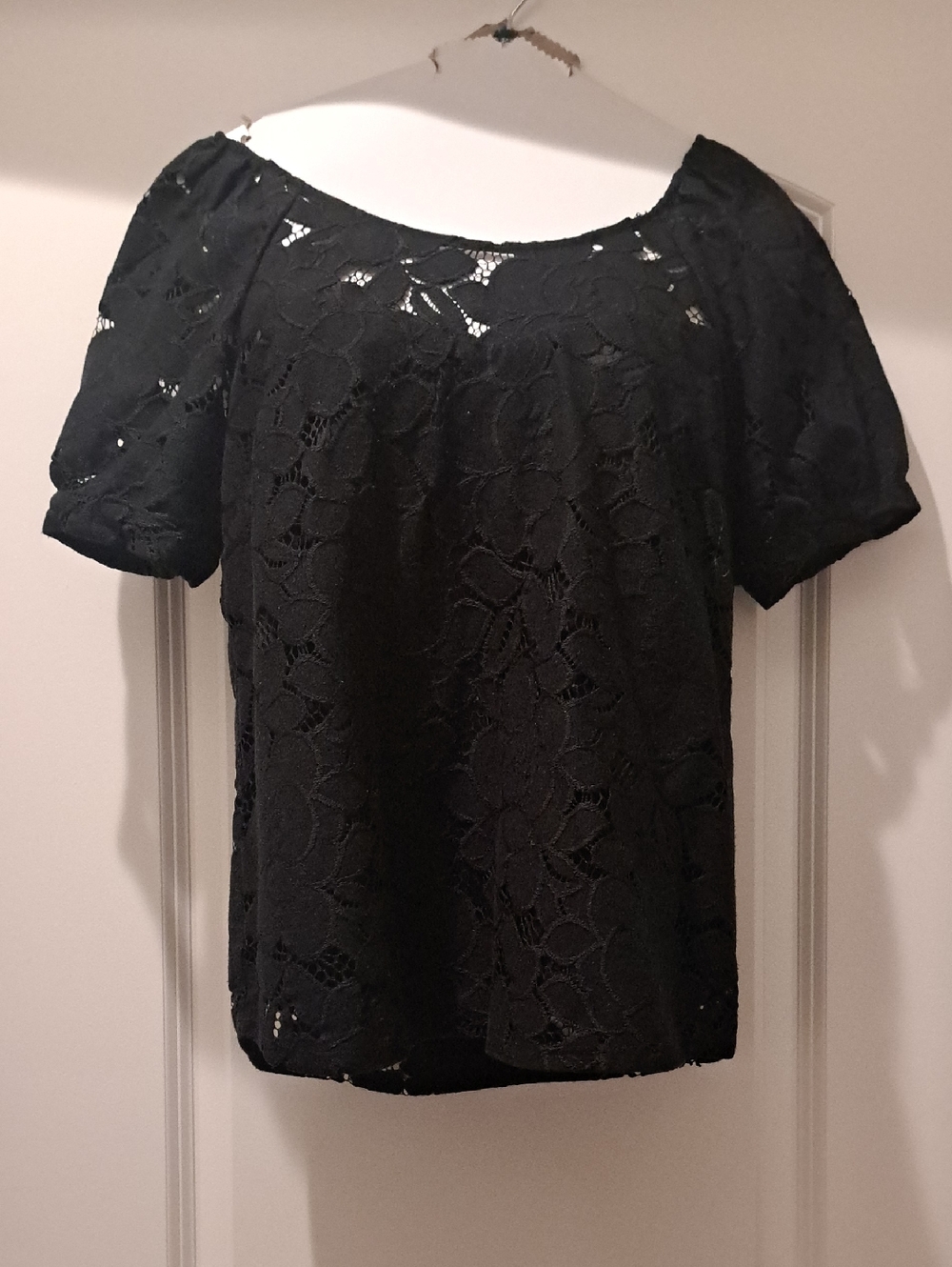 Black Lace Short-Sleeve Women's Top